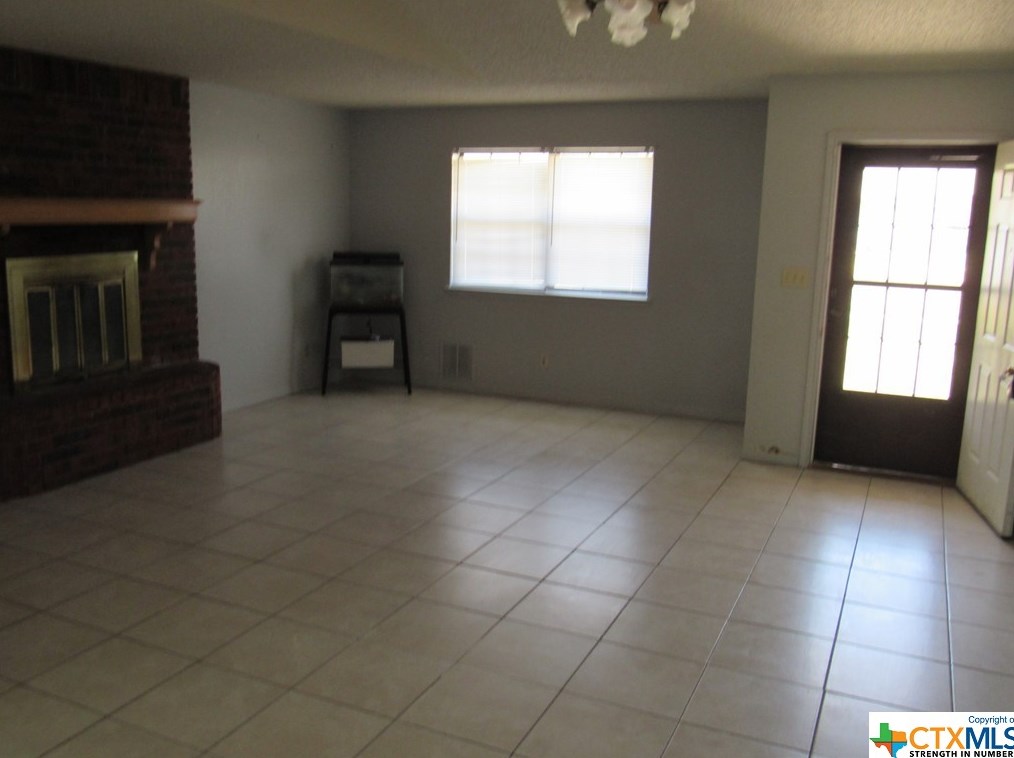 1613 Ronstan Dr, Killeen, TX 76549-1454