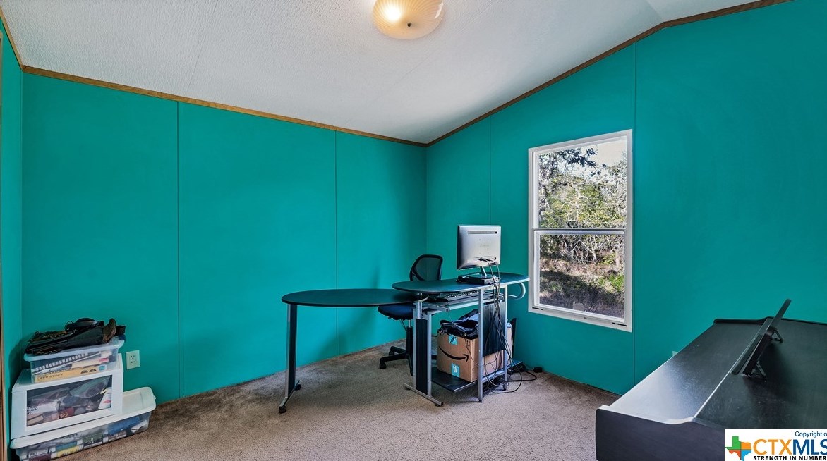 9225 Fm 1117, Seguin TX 78155-9643 exterior