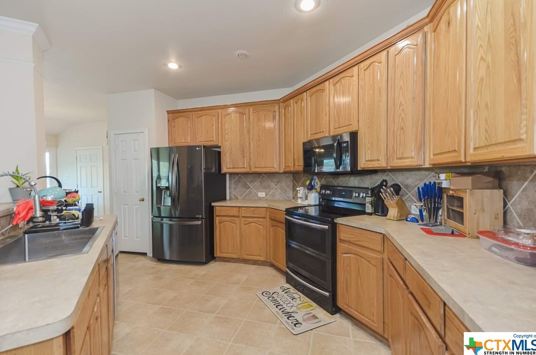413 Reservation Dr, Killeen, TX 76548-7466