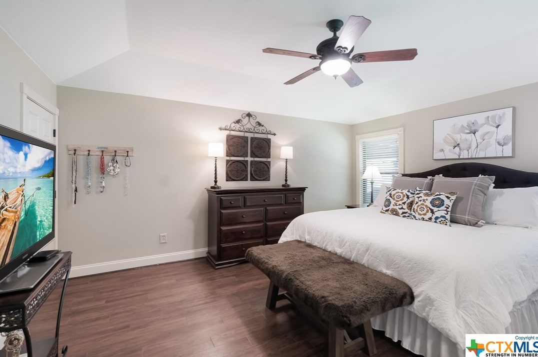 1340 Summerwood Dr, New Braunfels TX 78130-3625 exterior