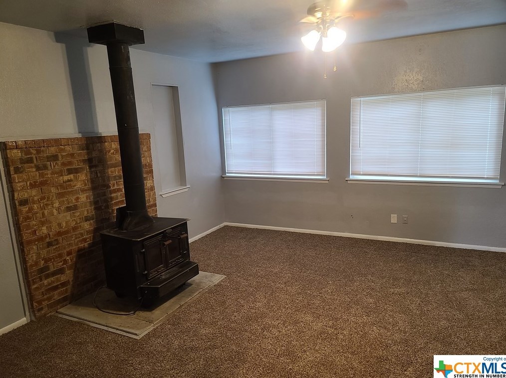 2709 Hillside Dr, Killeen, TX 76543