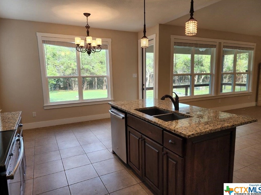 1391 Rocky Rdg Loop, New Braunfels TX 78133-2064 exterior