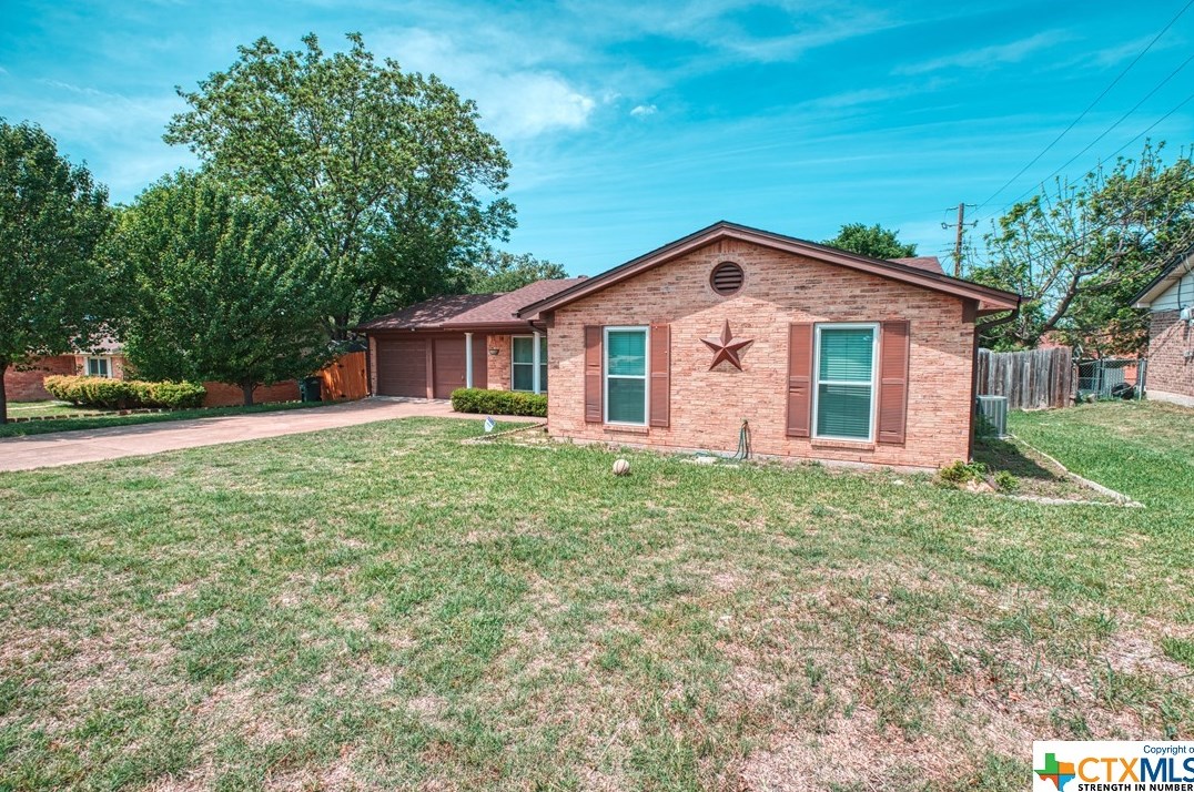 613 Manning Dr, Copperas Cove, TX 76522-2629