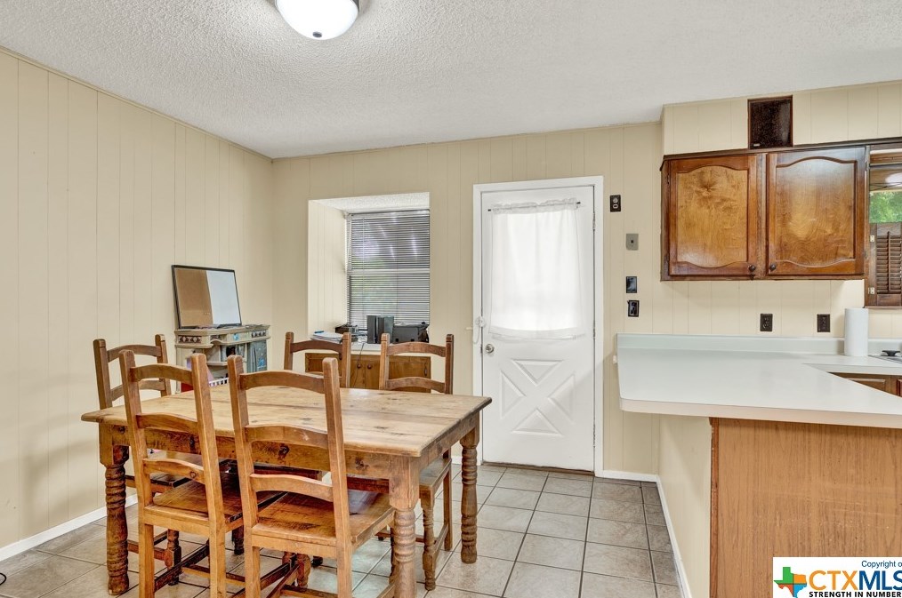 221 Gruene Rd, New Braunfels TX  78130-3213 exterior