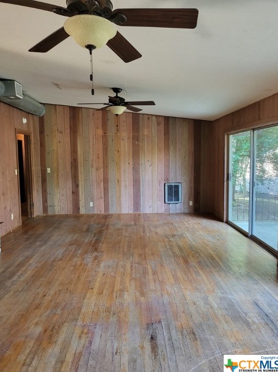207 Canyon Rd, San Marcos, TX 78666-3800