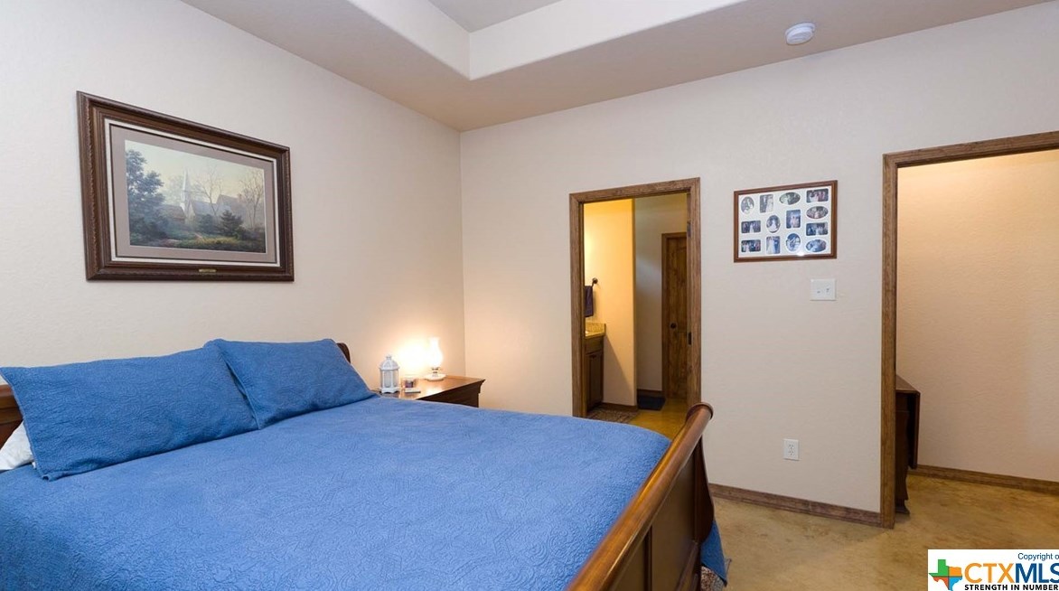 648 Mockingbird Dr, New Braunfels TX 78133-3698 exterior