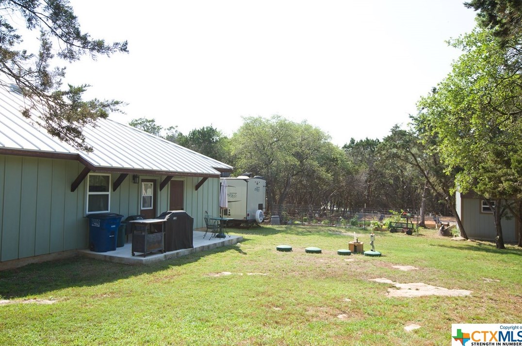 648 Mockingbird Dr, New Braunfels TX 78133-3698 exterior