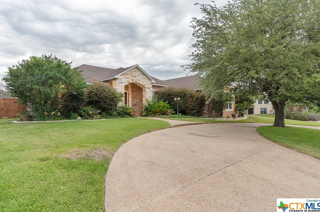 4002 Lazy Brook Dr, Nolanville, TX 76559-4625