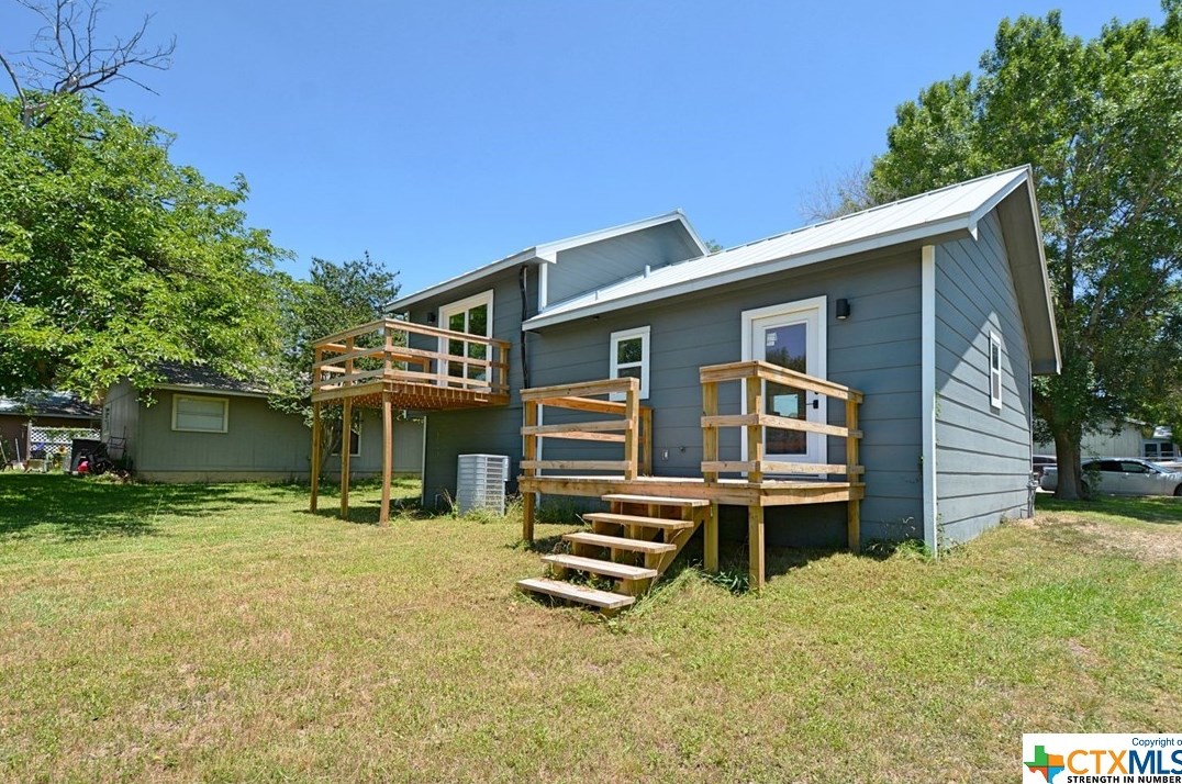 2902 Katy St, New Braunfels TX 78130-6317 exterior