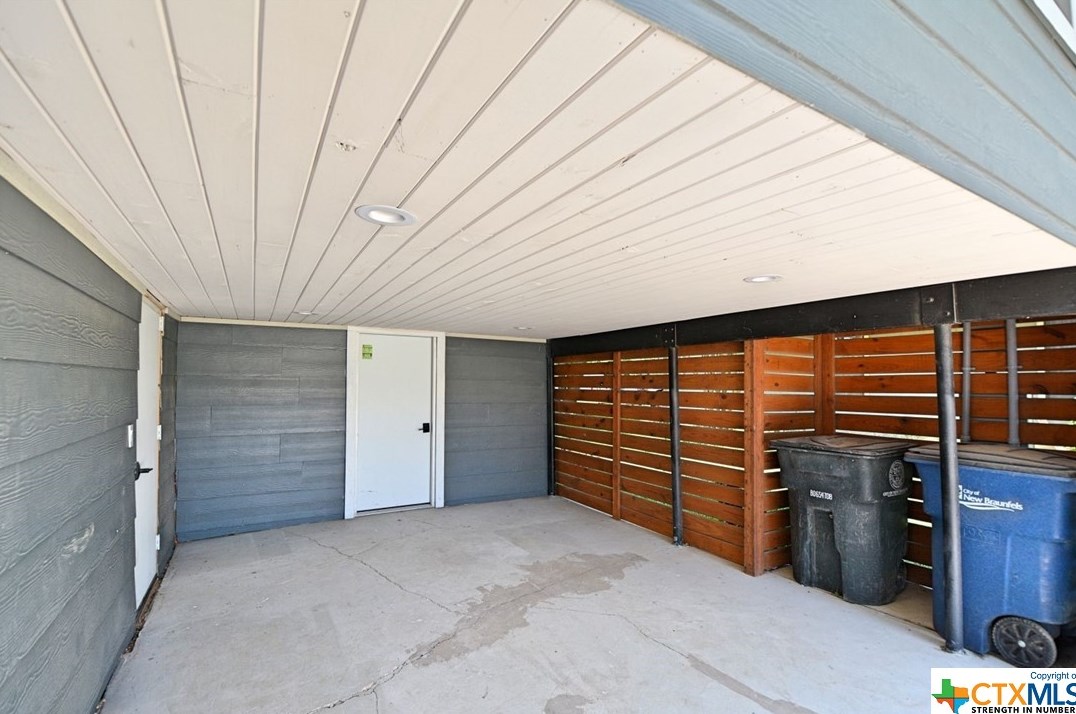 2902 Katy St, New Braunfels TX 78130-6317 exterior