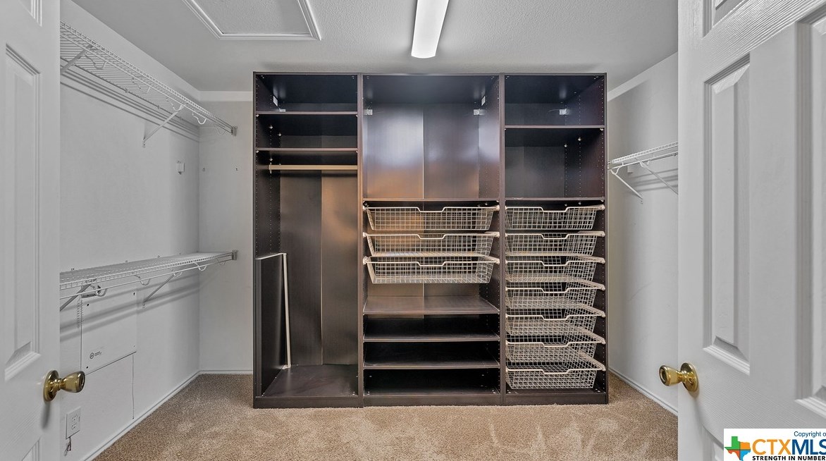 2492 Medina Dr, New Braunfels TX 78130-3195 exterior