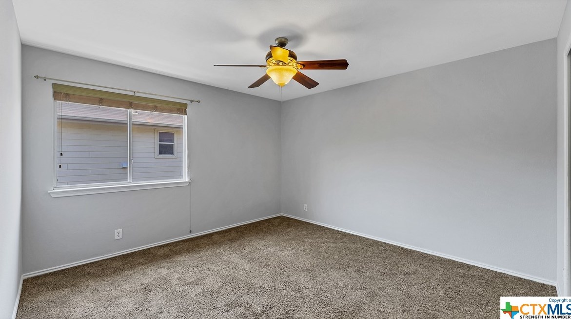 2492 Medina Dr, New Braunfels TX 78130-3195 exterior