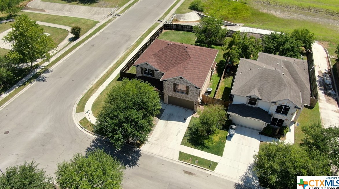 2492 Medina Dr, New Braunfels TX 78130-3195 exterior