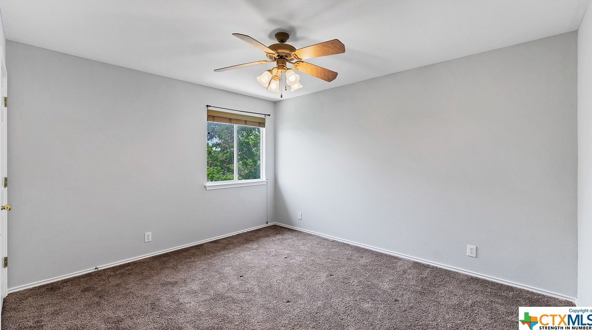 2492 Medina Dr, New Braunfels TX 78130-3195 exterior