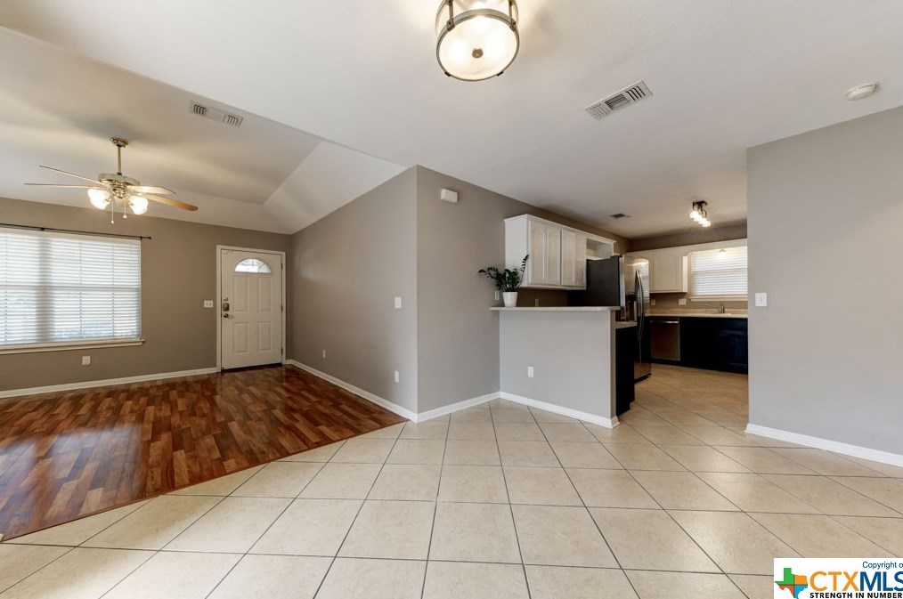 2131 Bentwood Dr, New Braunfels TX 78130-2972 exterior