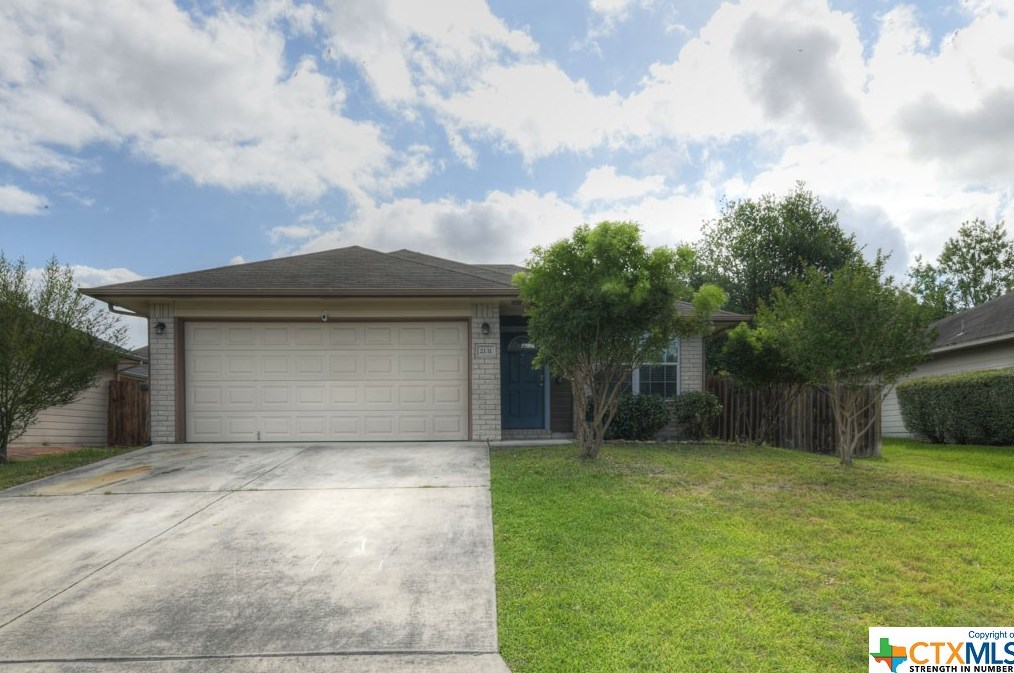 2131 Bentwood Dr, New Braunfels, TX 78130-2972