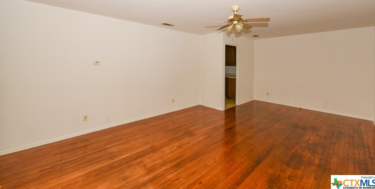 1412 Arkansas Ave, Killeen, TX 76541-8279