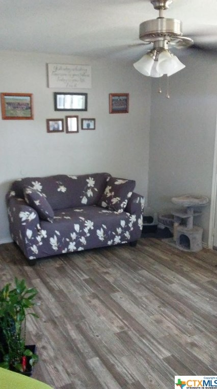 423 Avenue, Killeen, TX 76541-5101