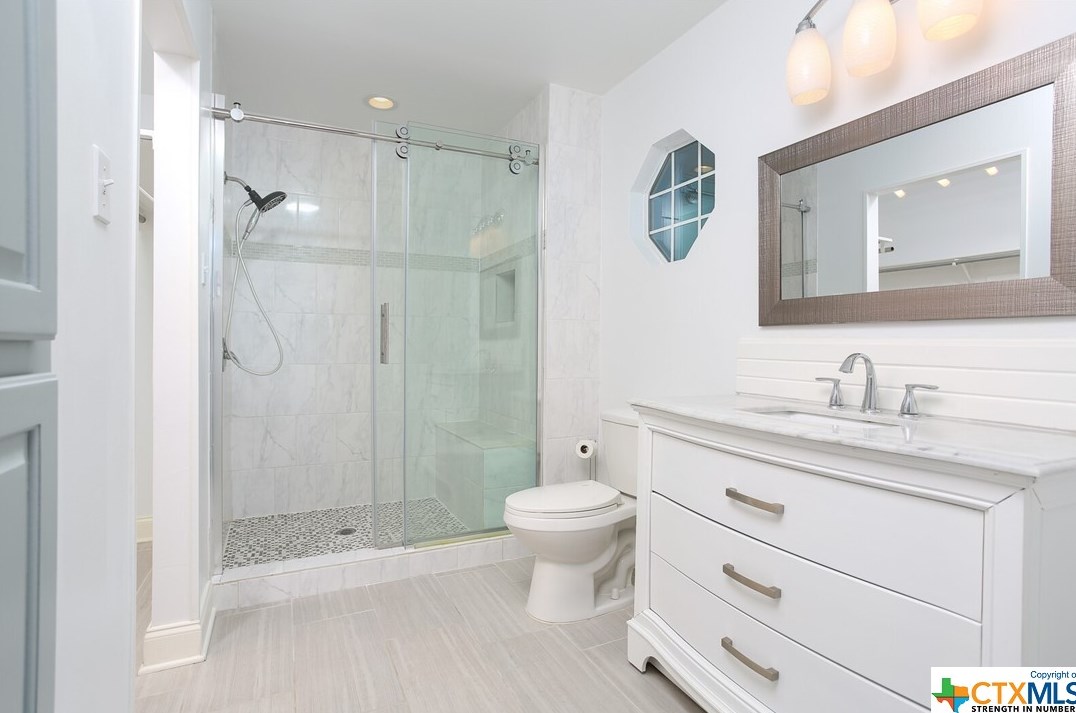 1075 Colleen Dr, New Braunfels TX 78133-5327 exterior