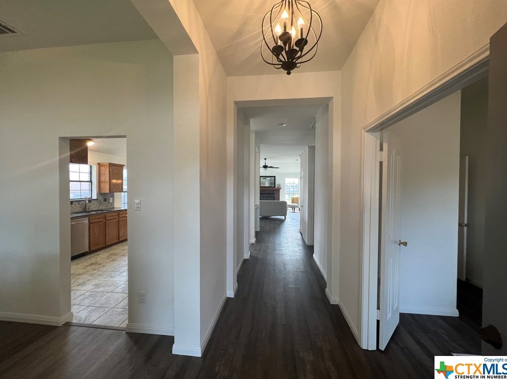 602 Moccasin Dr, Killeen, TX 76548-7419