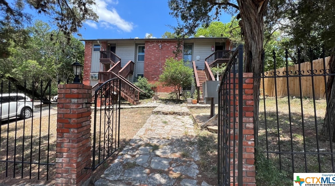 430 Lindsey St, San Marcos, TX 78666-3325