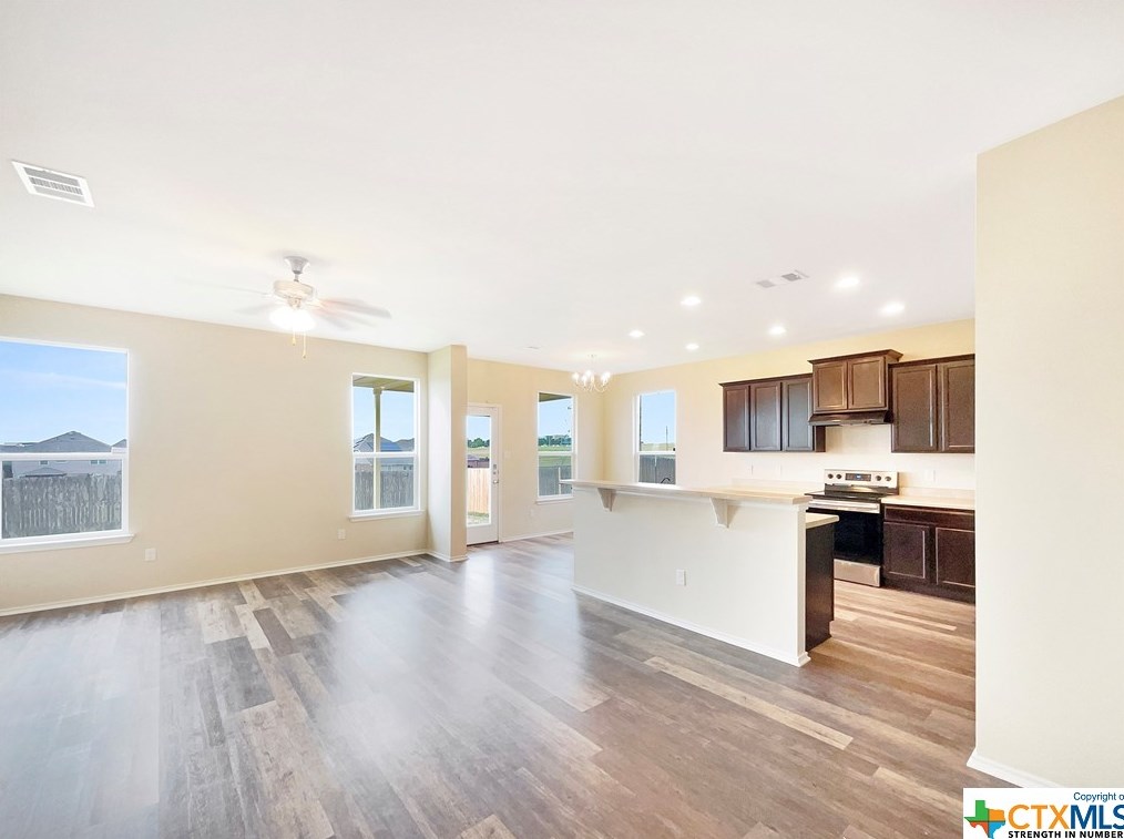 3312 Cricklewood Dr, Killeen TX  76542-6404 exterior