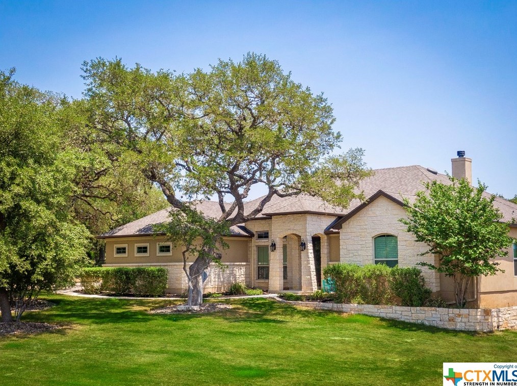 2411 Black Bear Dr, New Braunfels, TX 78132-4332