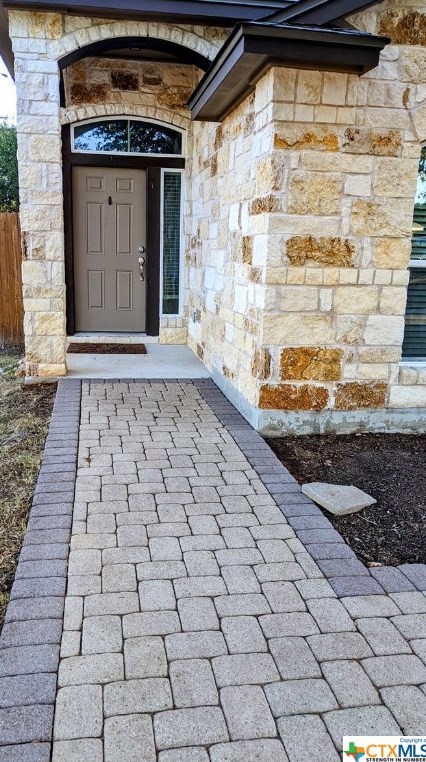2303 Meadow View Dr, San Marcos, TX 78666-2346