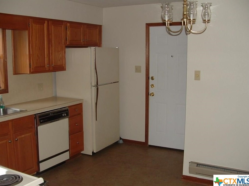 526-b Burleson, San Marcos, TX 78666
