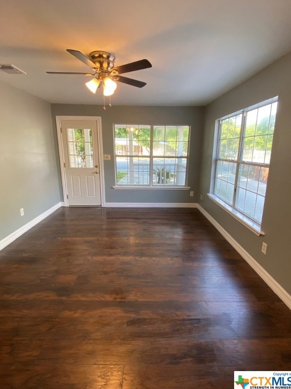 235 Hidalgo Ave, New Braunfels TX 78130-6731 exterior