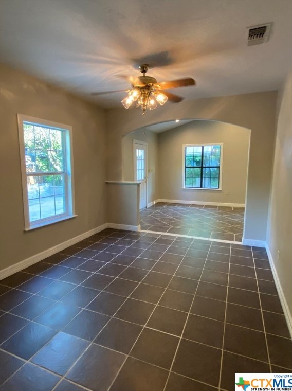 235 Hidalgo Ave, New Braunfels TX 78130-6731 exterior