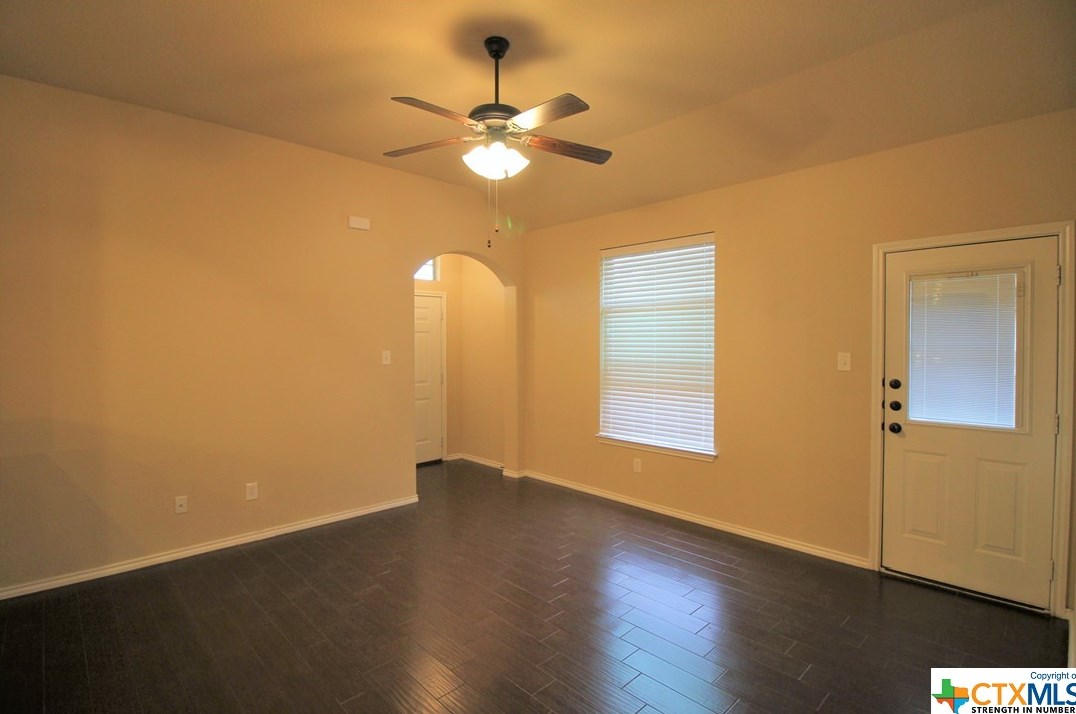 295 Rosalie Dr, New Braunfels TX  78130-3489 exterior