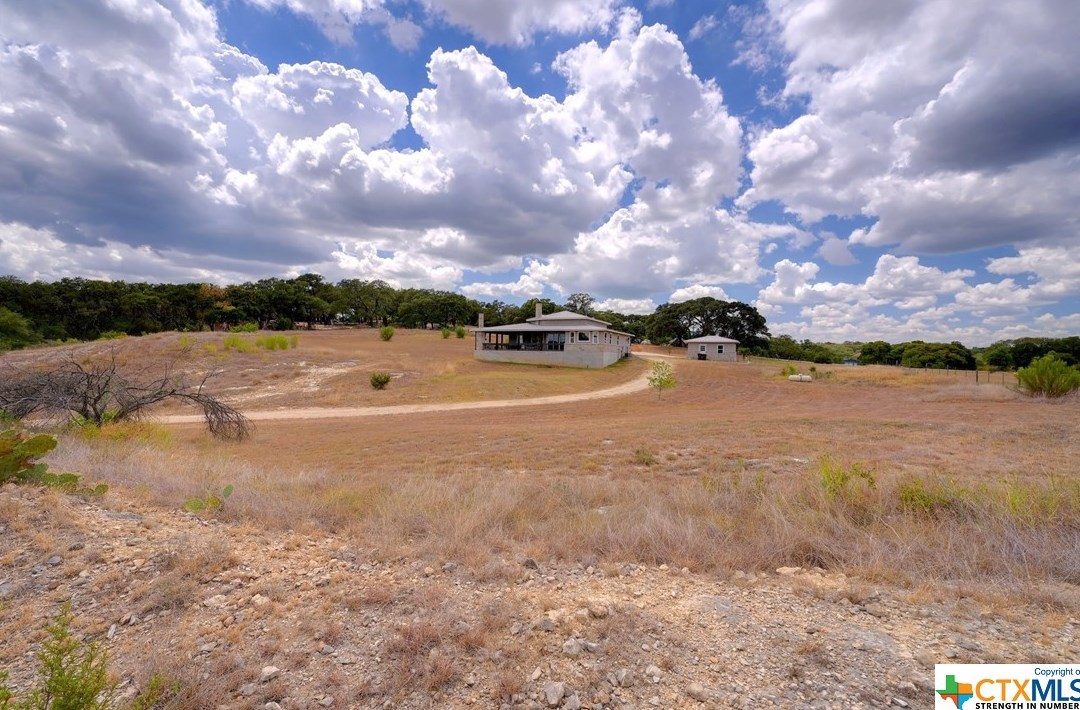 546 Riv Chase Way, New Braunfels TX 78132-6300 exterior