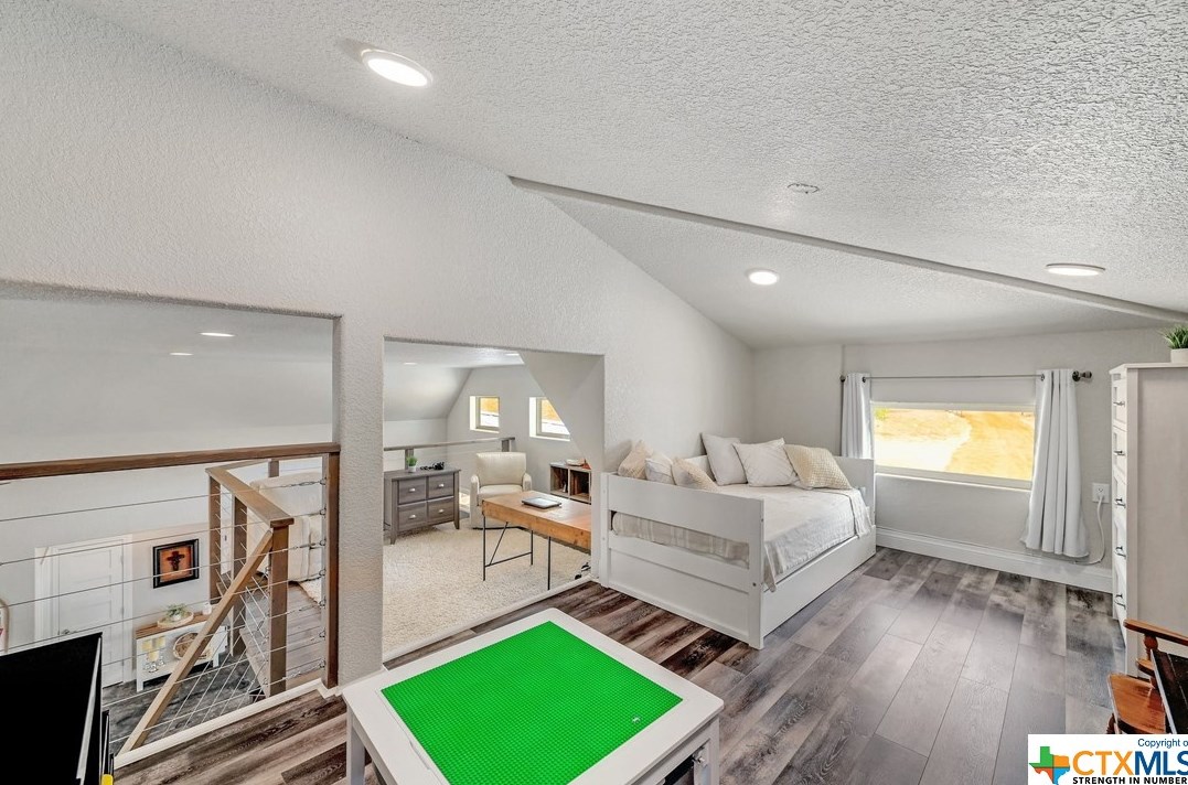 546 Riv Chase Way, New Braunfels TX 78132-6300 exterior