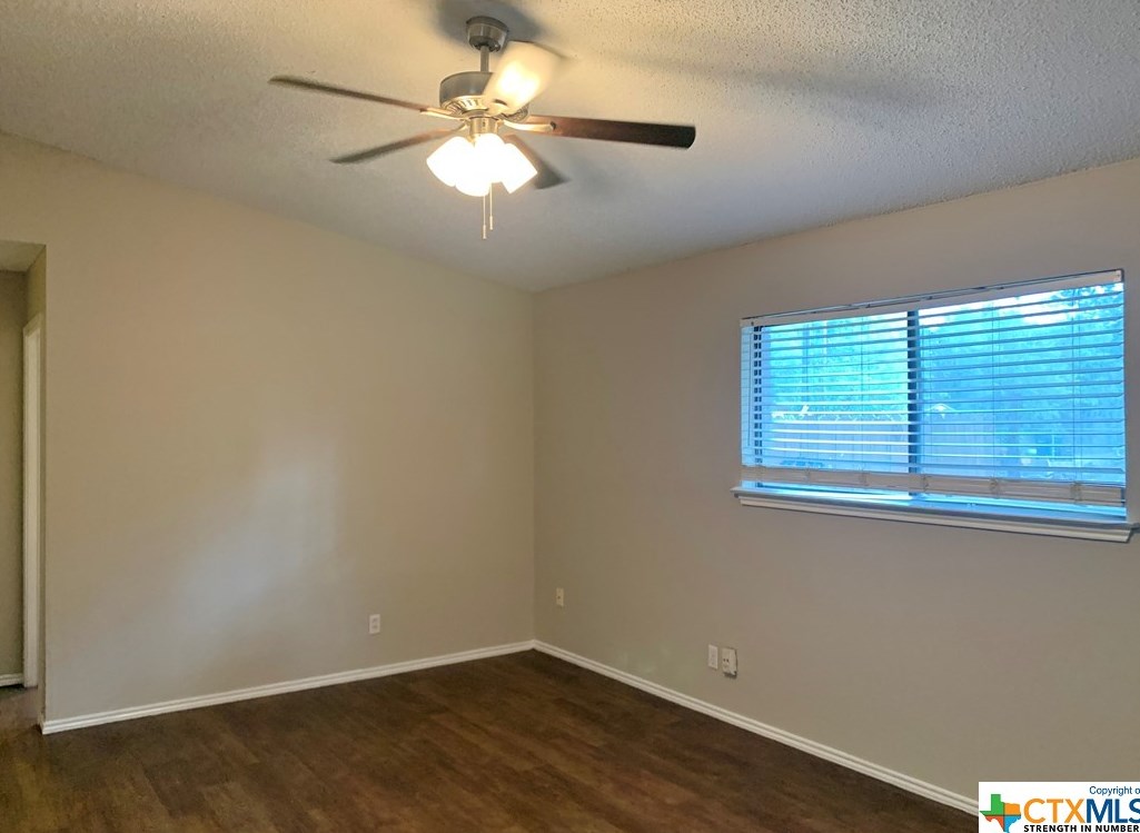 1552 Lahn Rd, New Braunfels TX  78130-3218 exterior