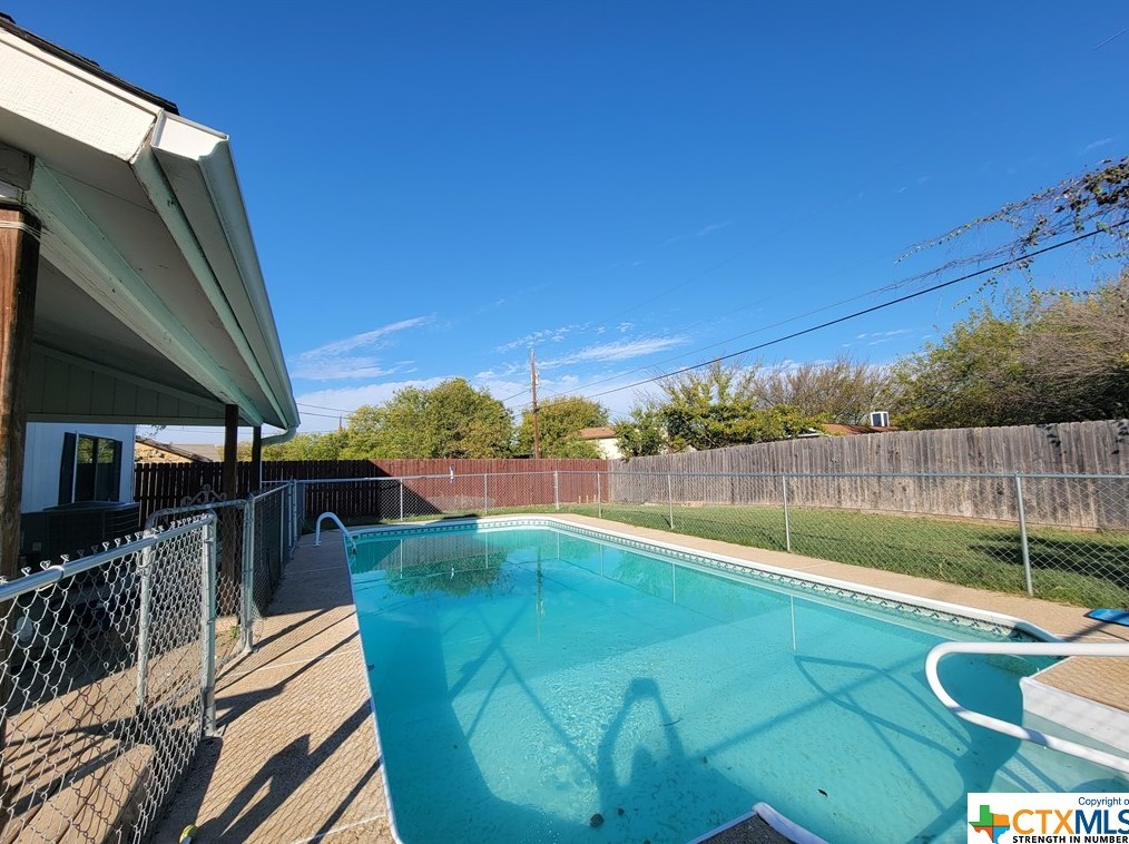 3901 Pickwick Ln, Killeen TX  76543-2709 exterior