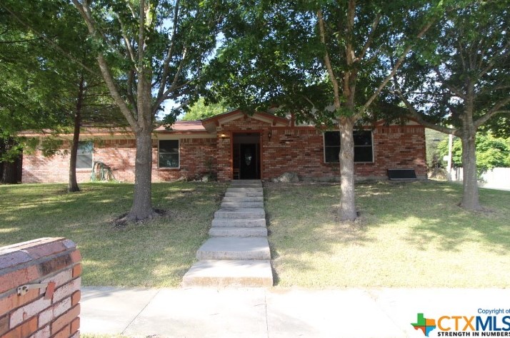 616 Manning Dr, Copperas Cove, TX 76522