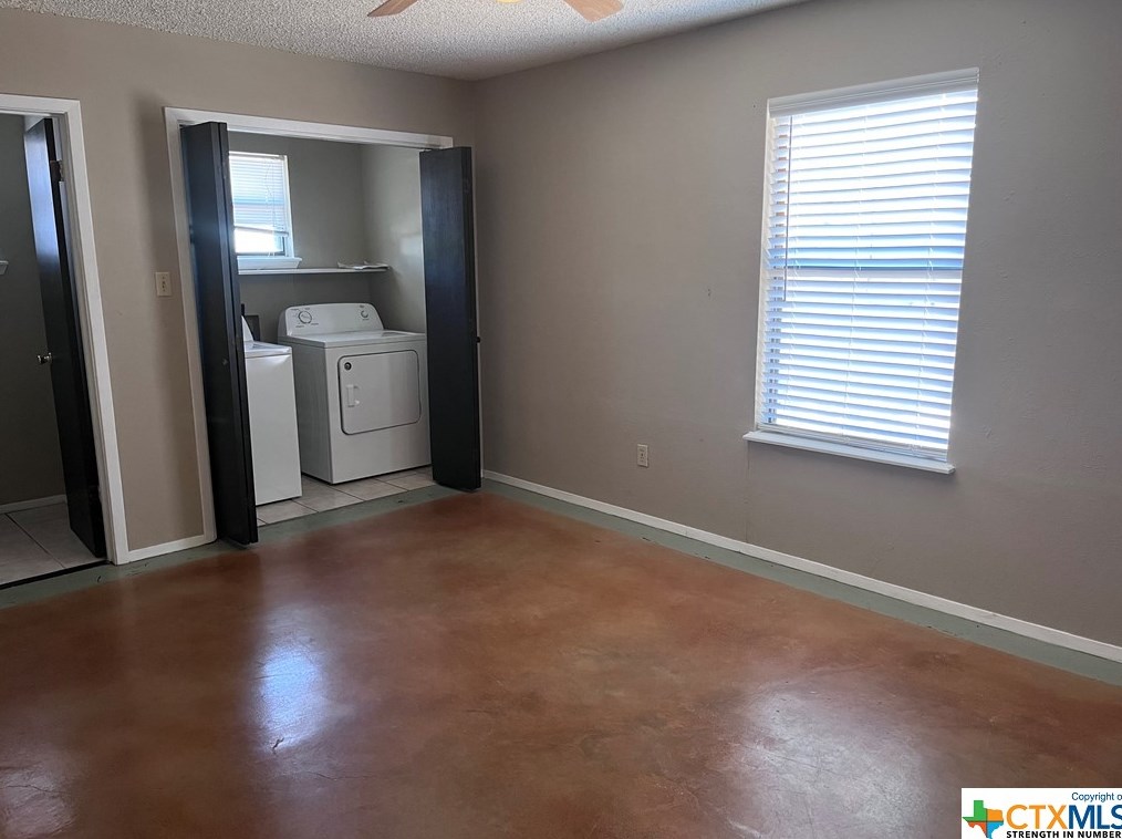 1500 Earle St, San Marcos TX  78666-2634 exterior