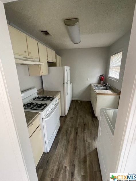 702 Carrie Ave #704, Killeen, TX 76541