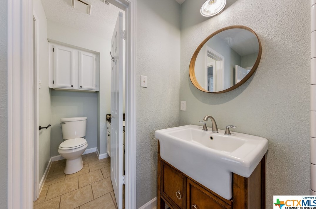 1913 Ramona Cir, San Marcos TX 78666-2226 exterior