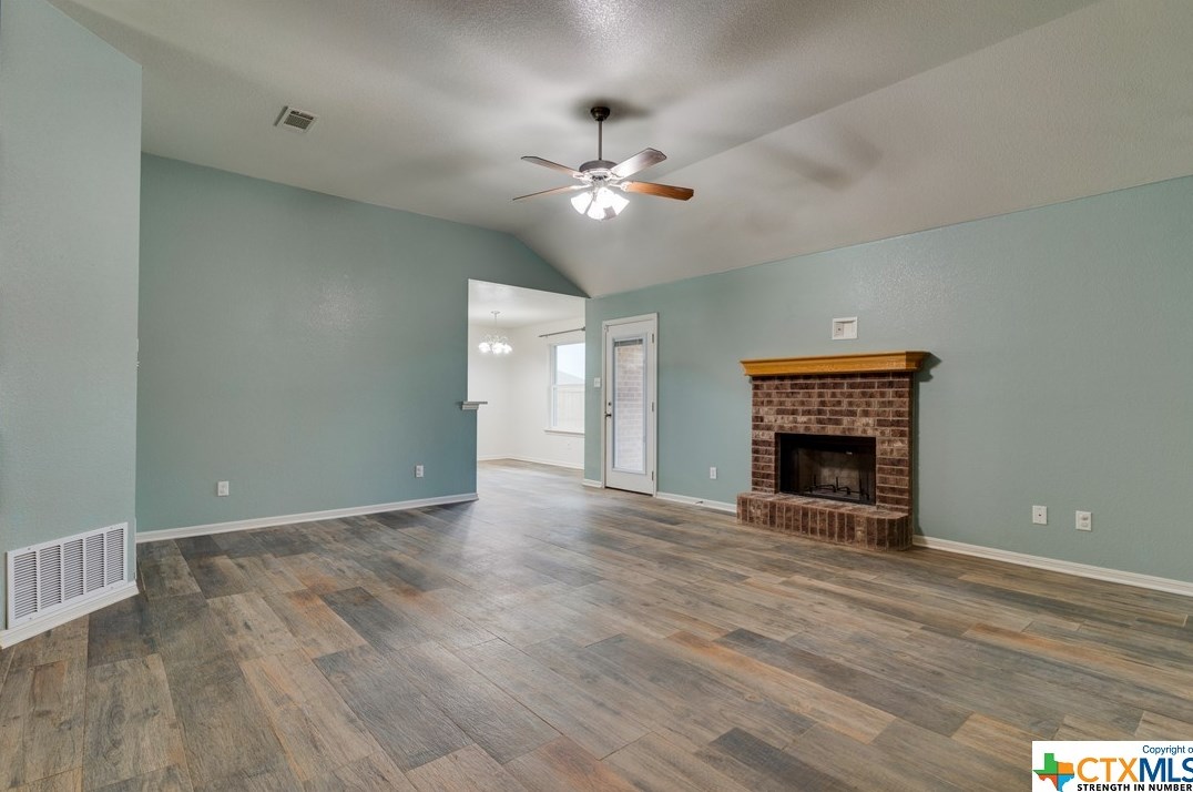 1202 Copper Crk, Killeen, TX 76549-5194