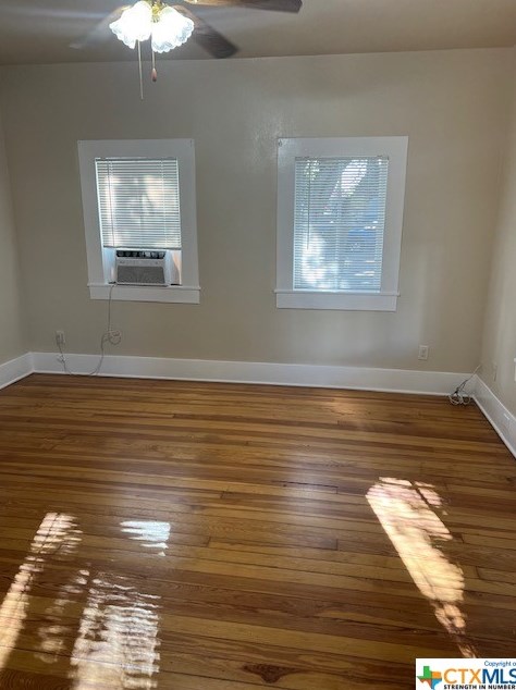 125 E 13th Ave, Morgans Point, TX 76513