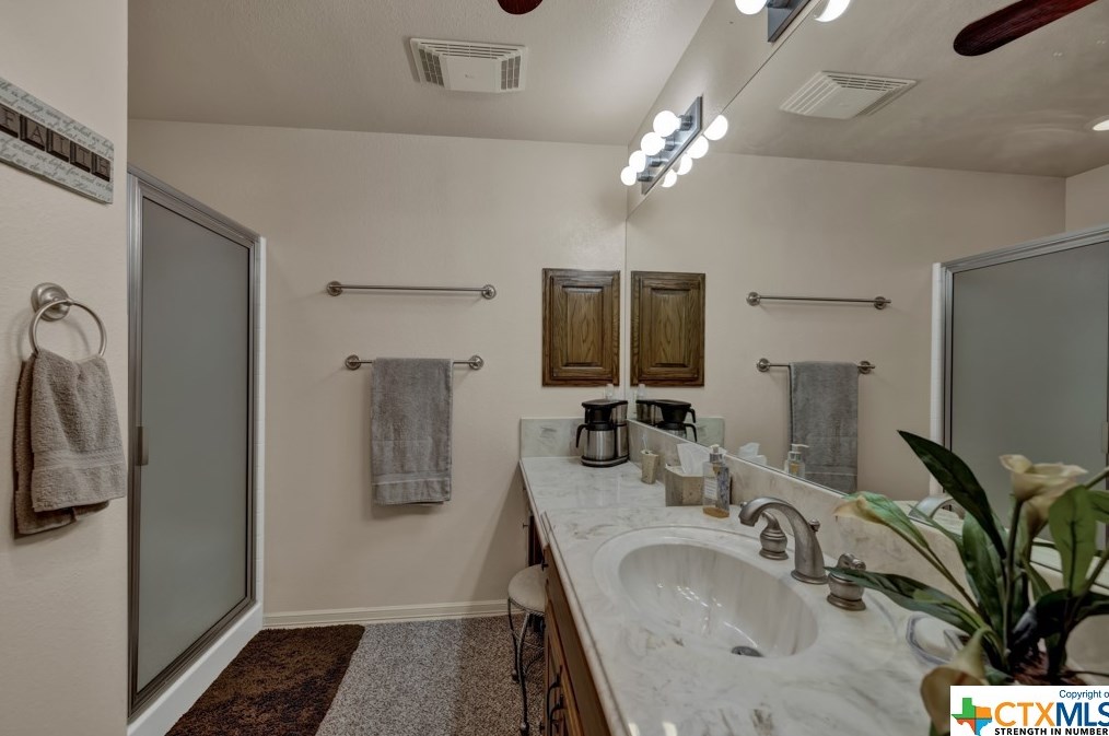 2078 Colleen Dr, New Braunfels TX 78133-5336 exterior