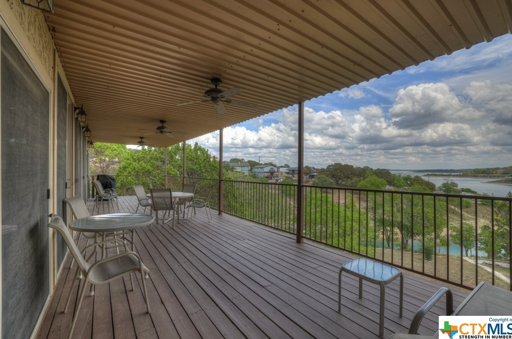 2078 Colleen Dr, New Braunfels TX 78133-5336 exterior