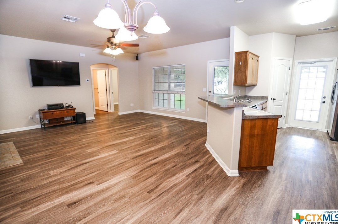 2168 Bentwood Dr, New Braunfels TX  78130-2972 exterior