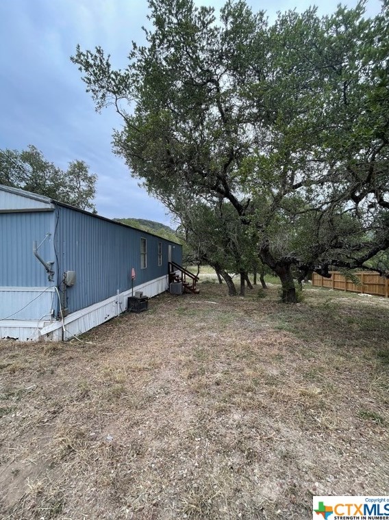 611 Buck Trl, New Braunfels, TX 78133-5235