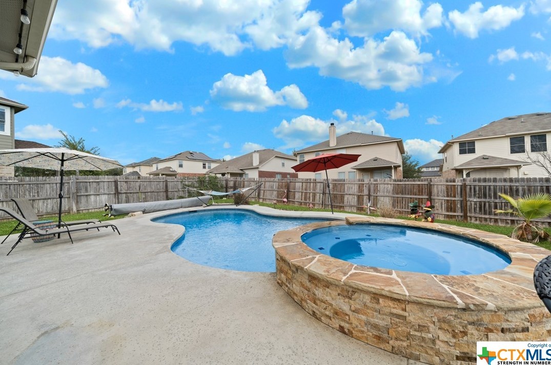 1251 Sandhill Crane, New Braunfels, TX 78130-1231
