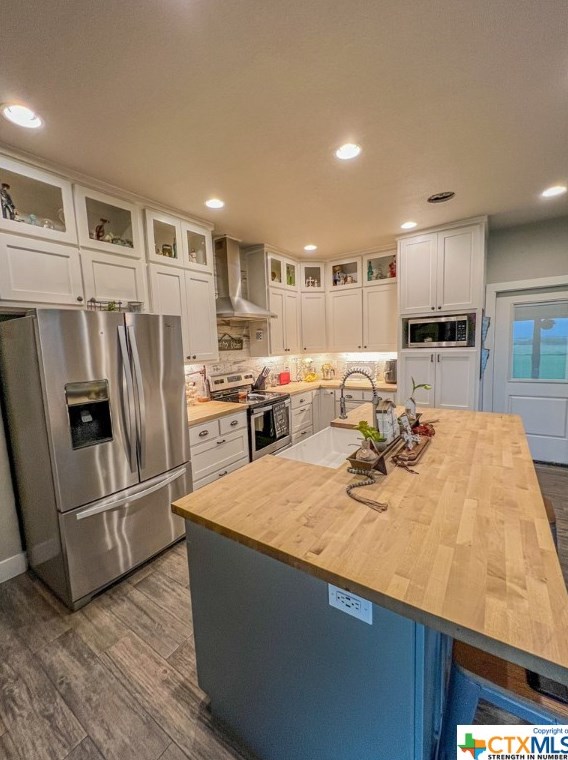 1535 County Road 311, Jarrell TX  76537-1507 exterior