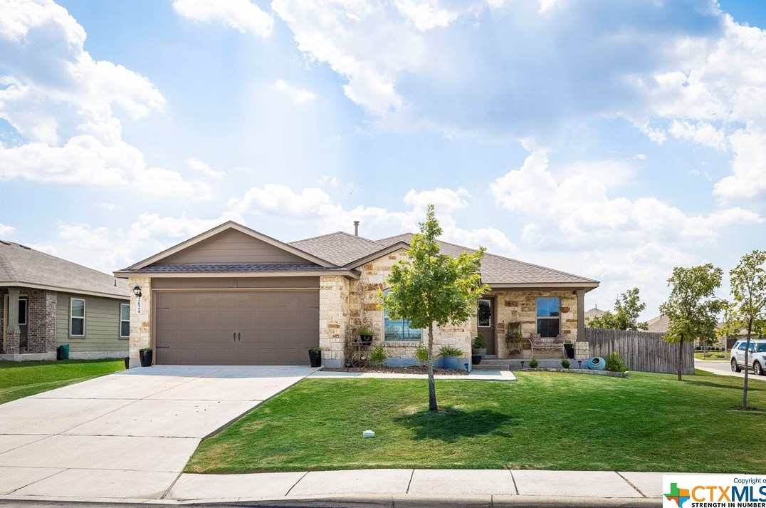 2624 Diamondback Trl, New Braunfels, TX 78130-4112