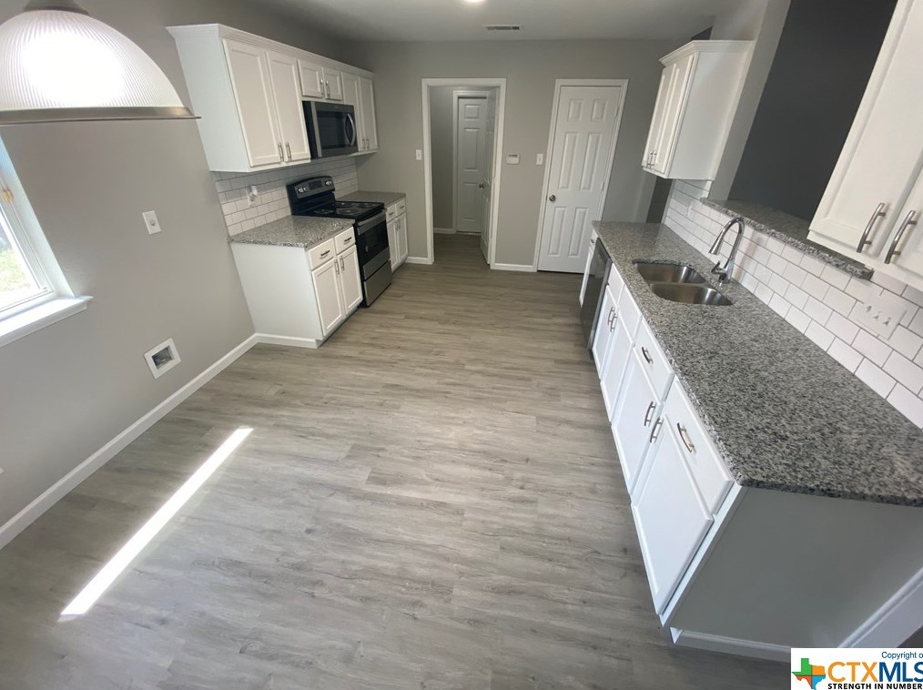 2410 Hydrangea Ave, Killeen, TX 76549-5092